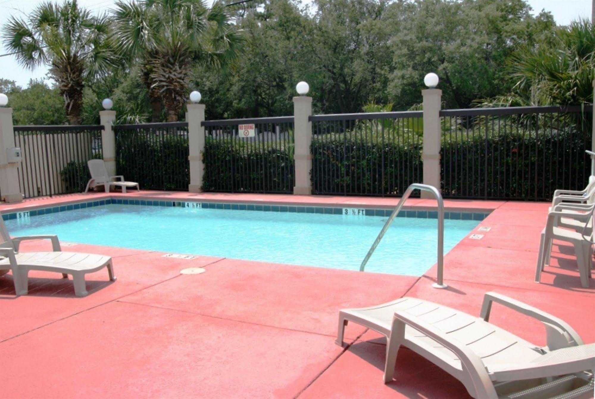 Baymont By Wyndham Fort Walton Beach Mary Esther Exterior foto